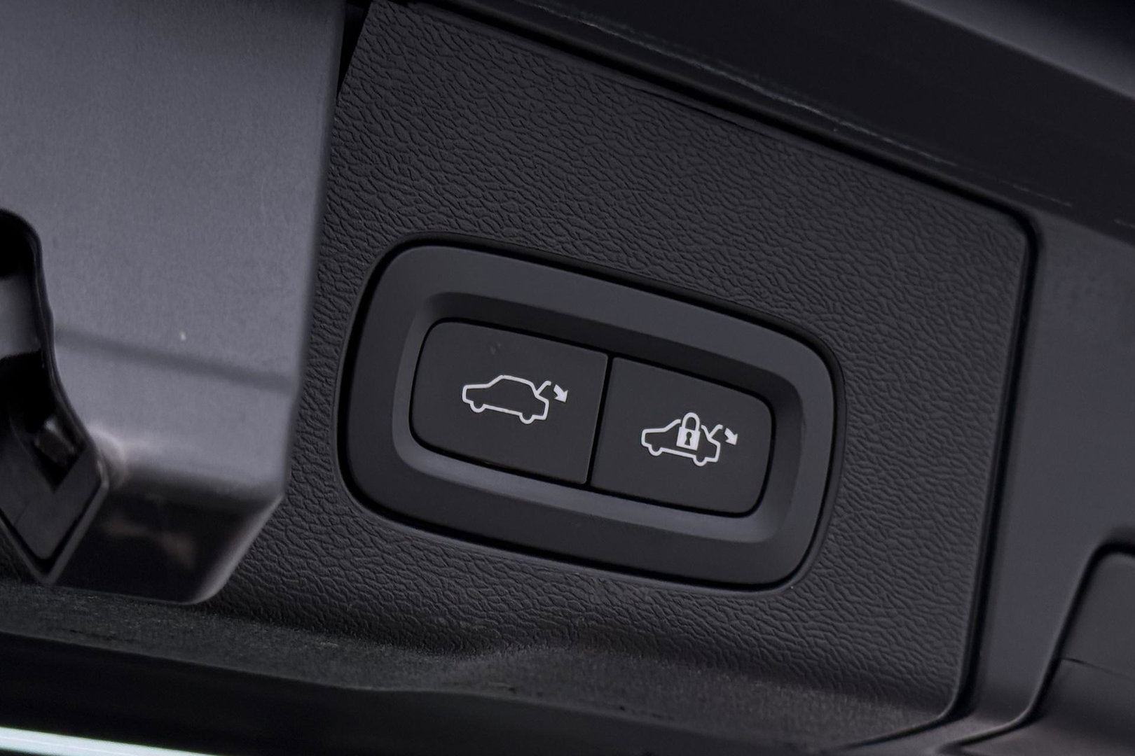 Volvo XC60 2.0 T5 AWD Inscription | Trekhaak | BLIS | Stoelventilatie en -verwarming | Memory | Keyless | Full LED | ACC
