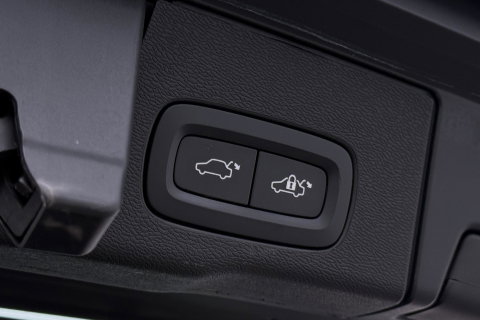 Volvo XC60 2.0 T5 AWD Inscription | Trekhaak | BLIS | Stoelventilatie en -verwarming | Memory | Keyless | Full LED | ACC