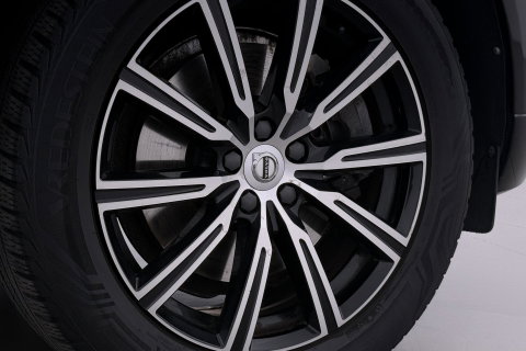 Volvo XC60 2.0 T5 AWD Inscription | Trekhaak | BLIS | Stoelventilatie en -verwarming | Memory | Keyless | Full LED | ACC