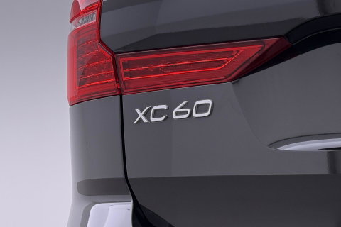 Volvo XC60 2.0 T5 AWD Inscription | Trekhaak | BLIS | Stoelventilatie en -verwarming | Memory | Keyless | Full LED | ACC