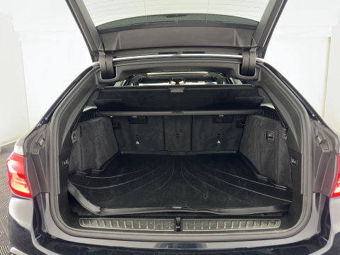 BMW 5 Serie Touring M550d xDrive High Executive (INCL-BTW) Aut. *PANO | HEAD-UP | LEATHER | BOWERS&WILKINS | ADAPTIVE-CRUISE | MASSAGE | TOP-VIEW | FULL-LED | BLIND-SPOT | MEMORY-PACK | DIGI-COCKPIT | HEATED-SPORTSEATS | KEYLESS | DAB+ | 2