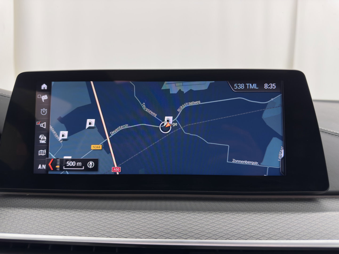 BMW 5 Serie Touring M550d xDrive High Executive (INCL-BTW) Aut. *PANO | HEAD-UP | LEATHER | BOWERS&WILKINS | ADAPTIVE-CRUISE | MASSAGE | TOP-VIEW | FULL-LED | BLIND-SPOT | MEMORY-PACK | DIGI-COCKPIT | HEATED-SPORTSEATS | KEYLESS | DAB+ | 2