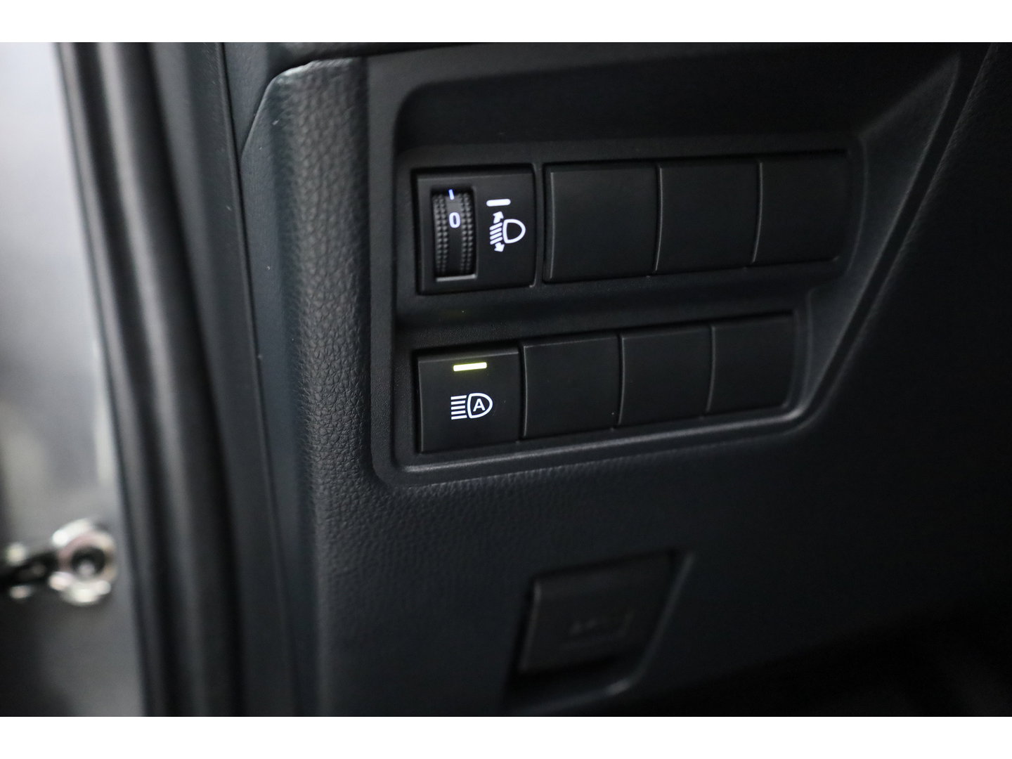 Toyota Yaris 1.5 Hybrid Dynamic | Rijklaar! | Adapt. Cruise | Bluetooth | Keyless | Lane Assist | Camera | All Season