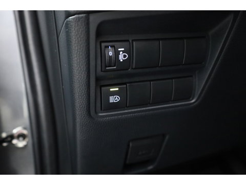 Toyota Yaris 1.5 Hybrid Dynamic | Rijklaar! | Adapt. Cruise | Bluetooth | Keyless | Lane Assist | Camera | All Season