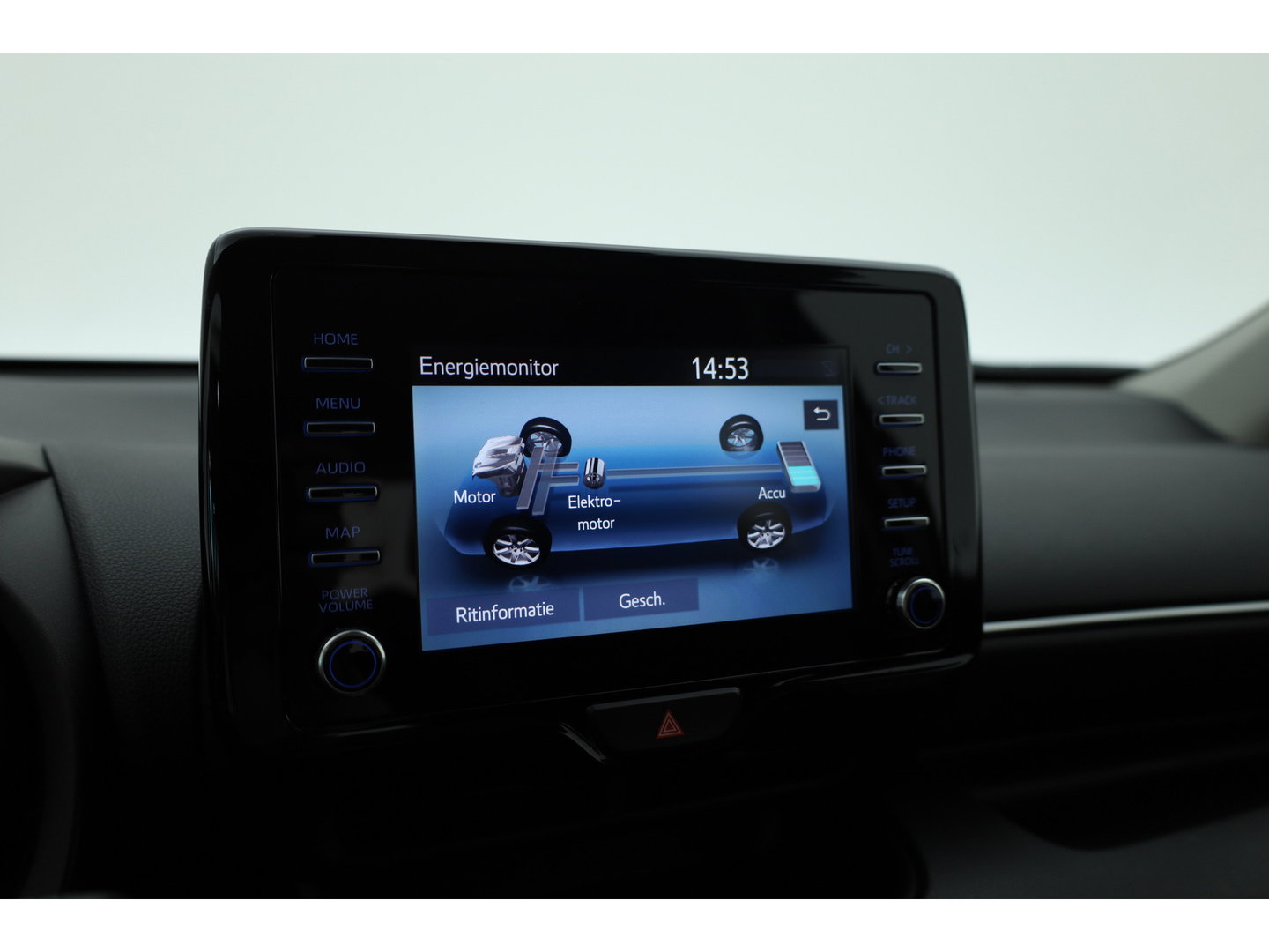 Toyota Yaris 1.5 Hybrid Dynamic | Rijklaar! | Adapt. Cruise | Bluetooth | Keyless | Lane Assist | Camera | All Season