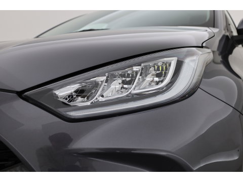 Toyota Yaris 1.5 Hybrid Dynamic | Rijklaar! | Adapt. Cruise | Bluetooth | Keyless | Lane Assist | Camera | All Season