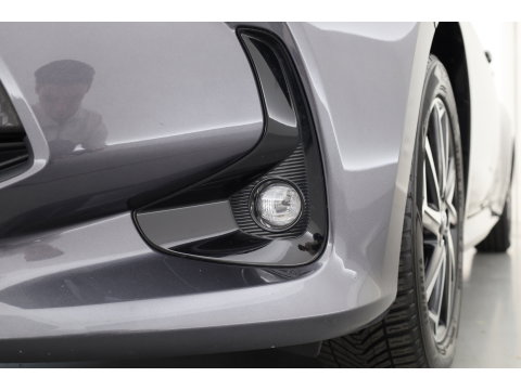 Toyota Yaris 1.5 Hybrid Dynamic | Rijklaar! | Adapt. Cruise | Bluetooth | Keyless | Lane Assist | Camera | All Season