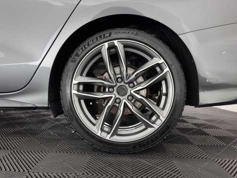 Audi A3 Limousine 35 TFSI S-Line-Edition MHEV (INCL-BTW)  Aut. *LEATHER-FABRIC | MATRIX-LED | HEATED-SPORTSEATS | CRUISE | CAMERA | DIGI-COCKPIT | NAVI-FULLMAP | PRIVACY-GLASS | AMBIENTLIGHT | ECC | PDC | DAB | 18''ALU*