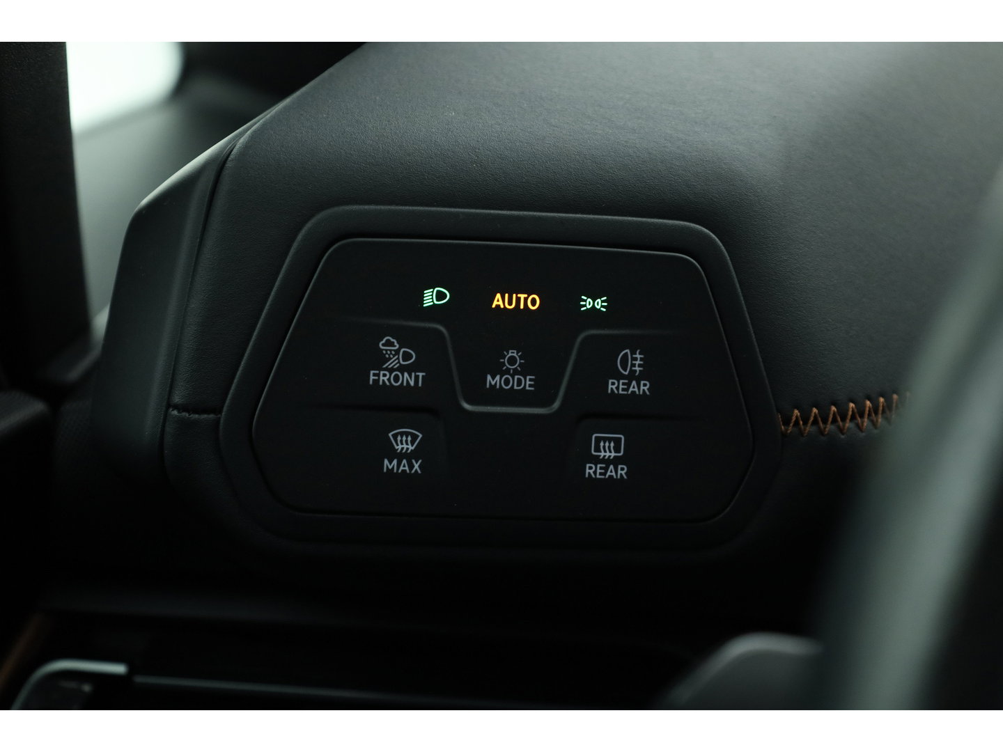 CUPRA Born Performance 62 kWh | NAV + CarPlay | Beats Audio | Stoel- Stuurverw. | Adapt. Cruise | Camera | Keyless