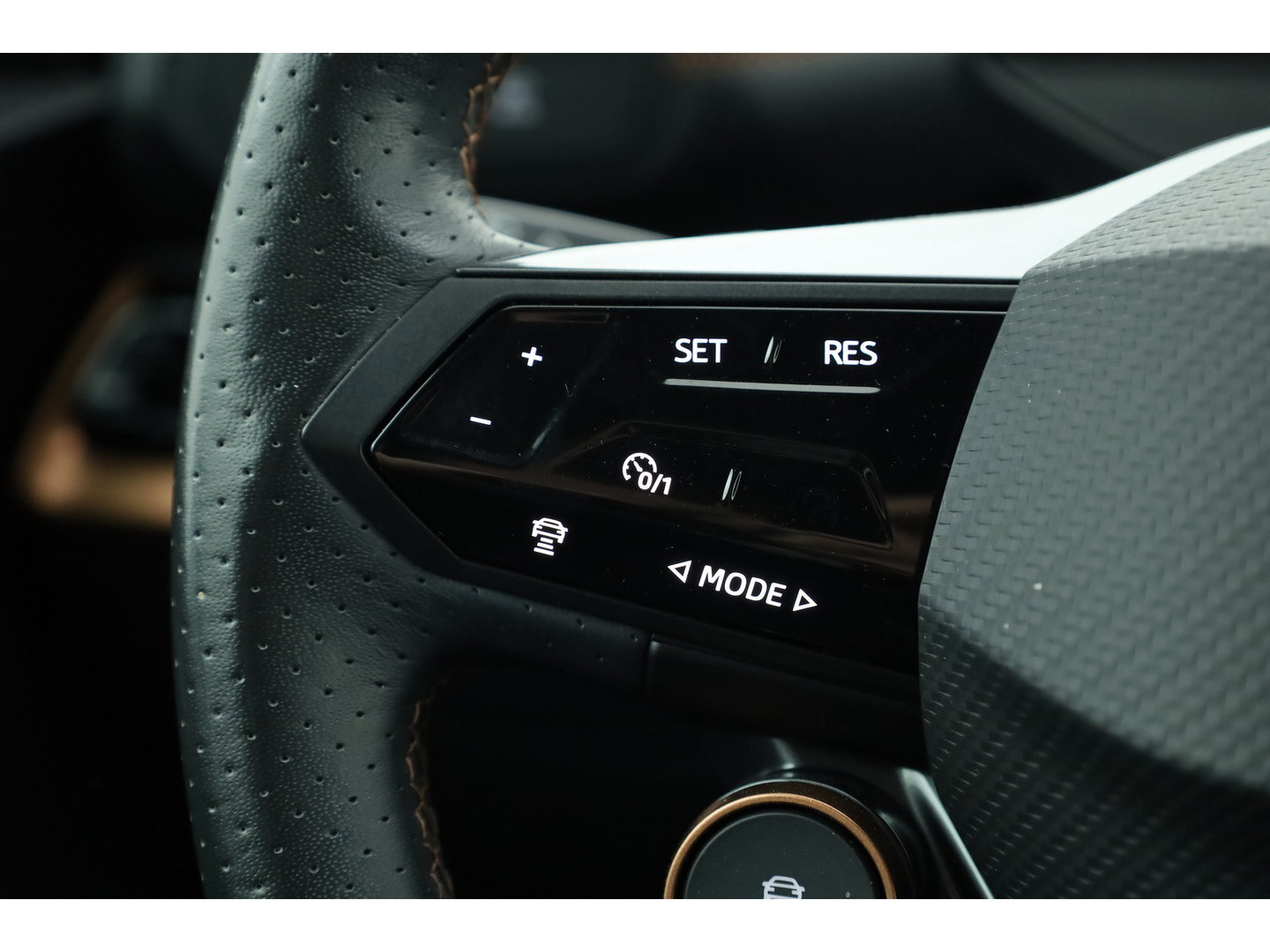 CUPRA Born Performance 62 kWh | NAV + CarPlay | Beats Audio | Stoel- Stuurverw. | Adapt. Cruise | Camera | Keyless