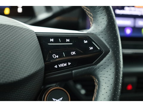 CUPRA Born Performance 62 kWh | NAV + CarPlay | Beats Audio | Stoel- Stuurverw. | Adapt. Cruise | Camera | Keyless
