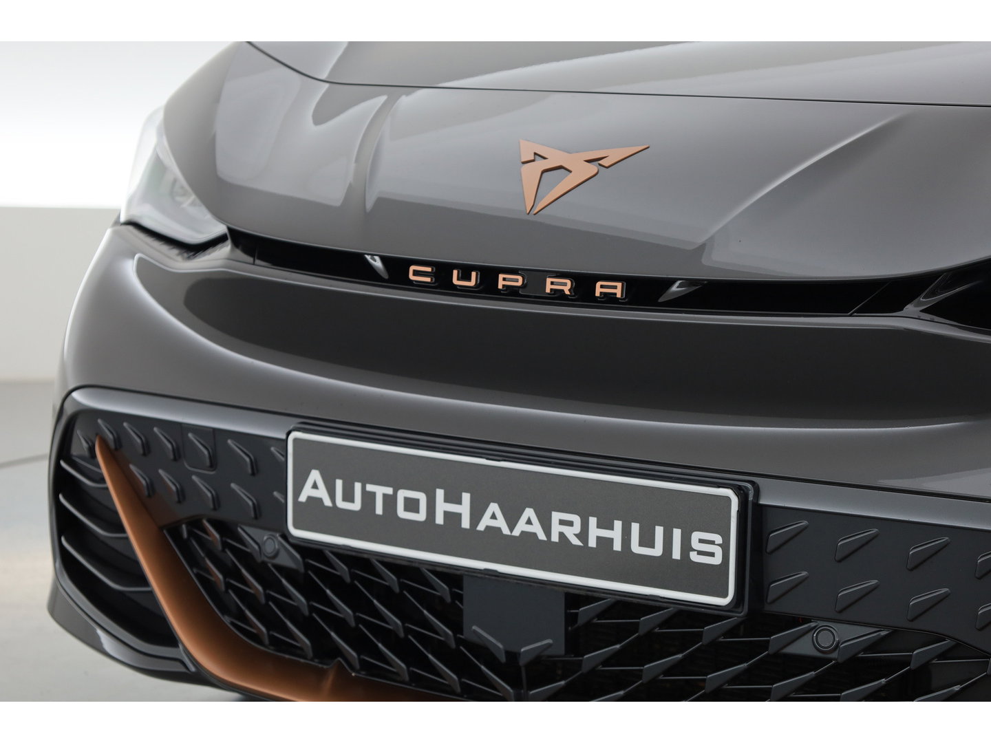 CUPRA Born Performance 62 kWh | NAV + CarPlay | Beats Audio | Stoel- Stuurverw. | Adapt. Cruise | Camera | Keyless
