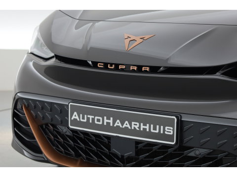 CUPRA Born Performance 62 kWh | NAV + CarPlay | Beats Audio | Stoel- Stuurverw. | Adapt. Cruise | Camera | Keyless