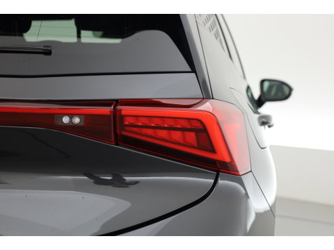 CUPRA Born Performance 62 kWh | NAV + CarPlay | Beats Audio | Stoel- Stuurverw. | Adapt. Cruise | Camera | Keyless