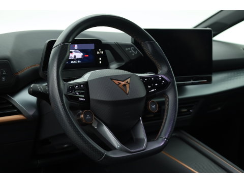 CUPRA Born Performance 62 kWh | NAV + CarPlay | Beats Audio | Stoel- Stuurverw. | Adapt. Cruise | Camera | Keyless