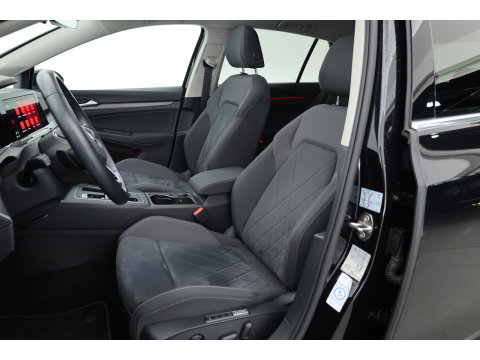 Volkswagen Golf 1.4 eHybrid 204 pk Style | Pano | Massage | IQ. Light |  Apple CarPlay | Adapt. Cruise | Stoel- Stuurverw. | Camera