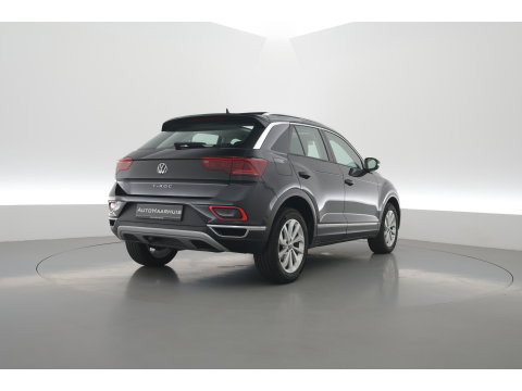 Volkswagen T-Roc 1.5 TSI Style DSG | Pano  | Afn. Trekhaak | Matrix LED | Massage | Stoelverw. | Adapt. Cruise | Dodehoekdet.