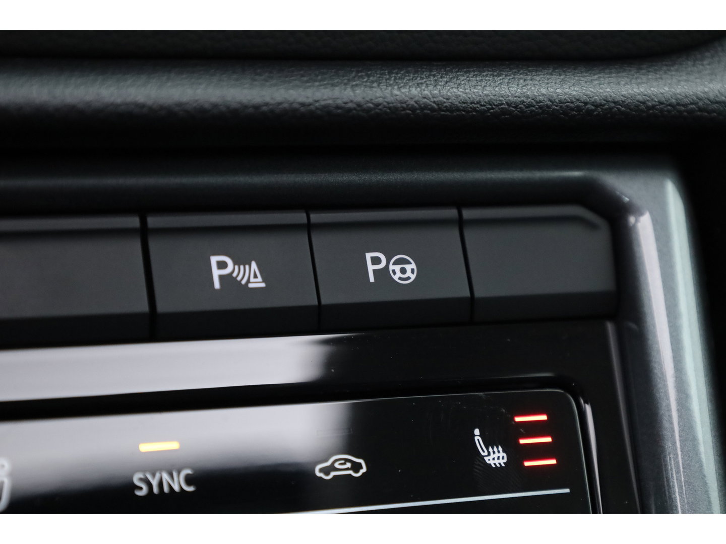 Volkswagen T-Roc 1.5 TSI Style DSG | Pano  | Afn. Trekhaak | Matrix LED | Massage | Stoelverw. | Adapt. Cruise | Dodehoekdet.
