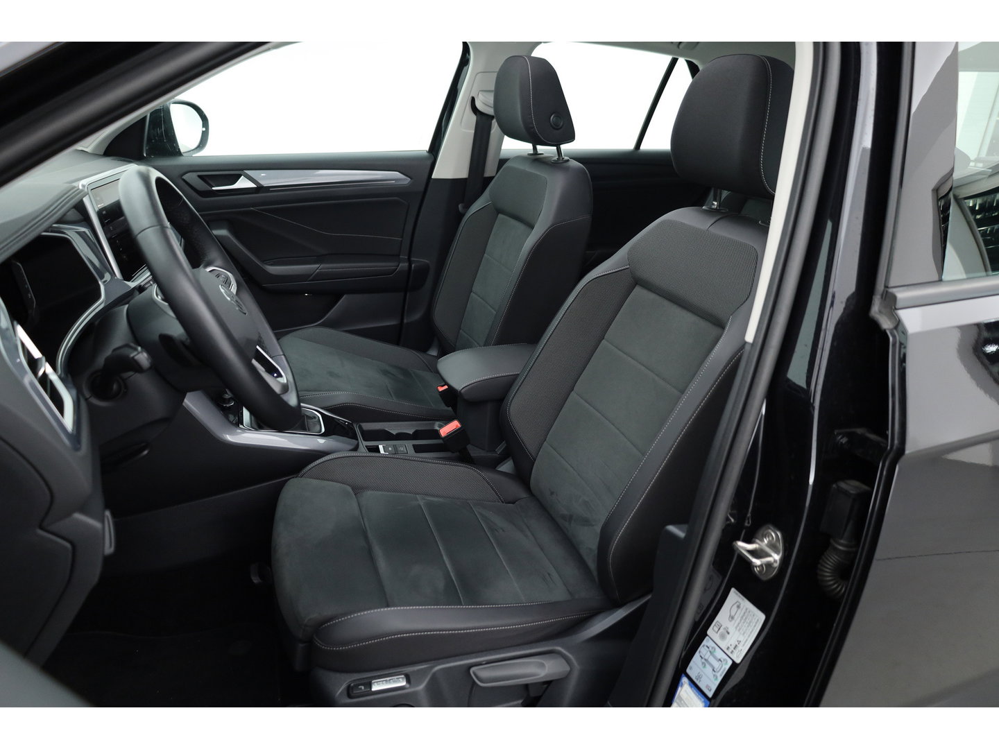 Volkswagen T-Roc 1.5 TSI Style DSG | Pano  | Afn. Trekhaak | Matrix LED | Massage | Stoelverw. | Adapt. Cruise | Dodehoekdet.