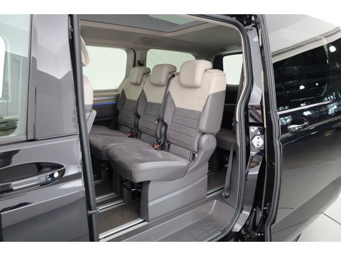Volkswagen Multivan 1.4 eHybrid L2H1 Energetic | Rijklaar! | Elek. Deuren | 7 pers. | IQ. Light | Pano | Adapt. Cruise | Camera | Stoelverw. | Keyless | Apple CarPlay