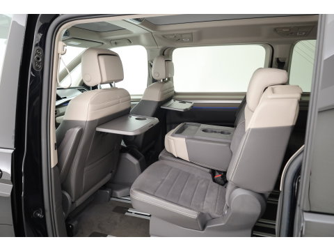 Volkswagen Multivan 1.4 eHybrid L2H1 Energetic | Rijklaar! | Elek. Deuren | 7 pers. | IQ. Light | Pano | Adapt. Cruise | Camera | Stoelverw. | Keyless | Apple CarPlay