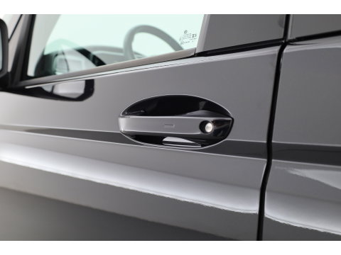 Volkswagen Multivan 1.4 eHybrid L2H1 Energetic | Rijklaar! | Elek. Deuren | 7 pers. | IQ. Light | Pano | Adapt. Cruise | Camera | Stoelverw. | Keyless | Apple CarPlay
