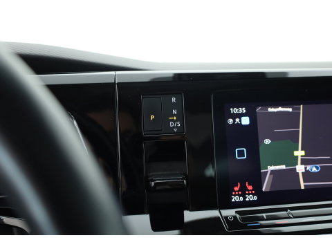 Volkswagen Multivan 1.4 eHybrid L2H1 Energetic | Rijklaar! | Elek. Deuren | 7 pers. | IQ. Light | Pano | Adapt. Cruise | Camera | Stoelverw. | Keyless | Apple CarPlay