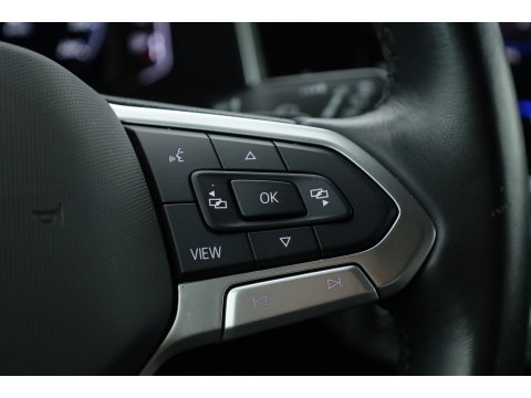 Volkswagen Taigo 1.0 TSI R-Line DSG | IQ. Light | Adapt. Cruise | Camera | Apple CarPlay | Keyless | Stoelverw. | Navi | 17'' |