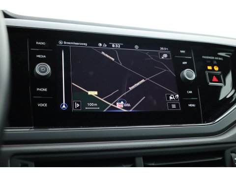 Volkswagen Taigo 1.0 TSI R-Line DSG | IQ. Light | Adapt. Cruise | Camera | Apple CarPlay | Keyless | Stoelverw. | Navi | 17'' |