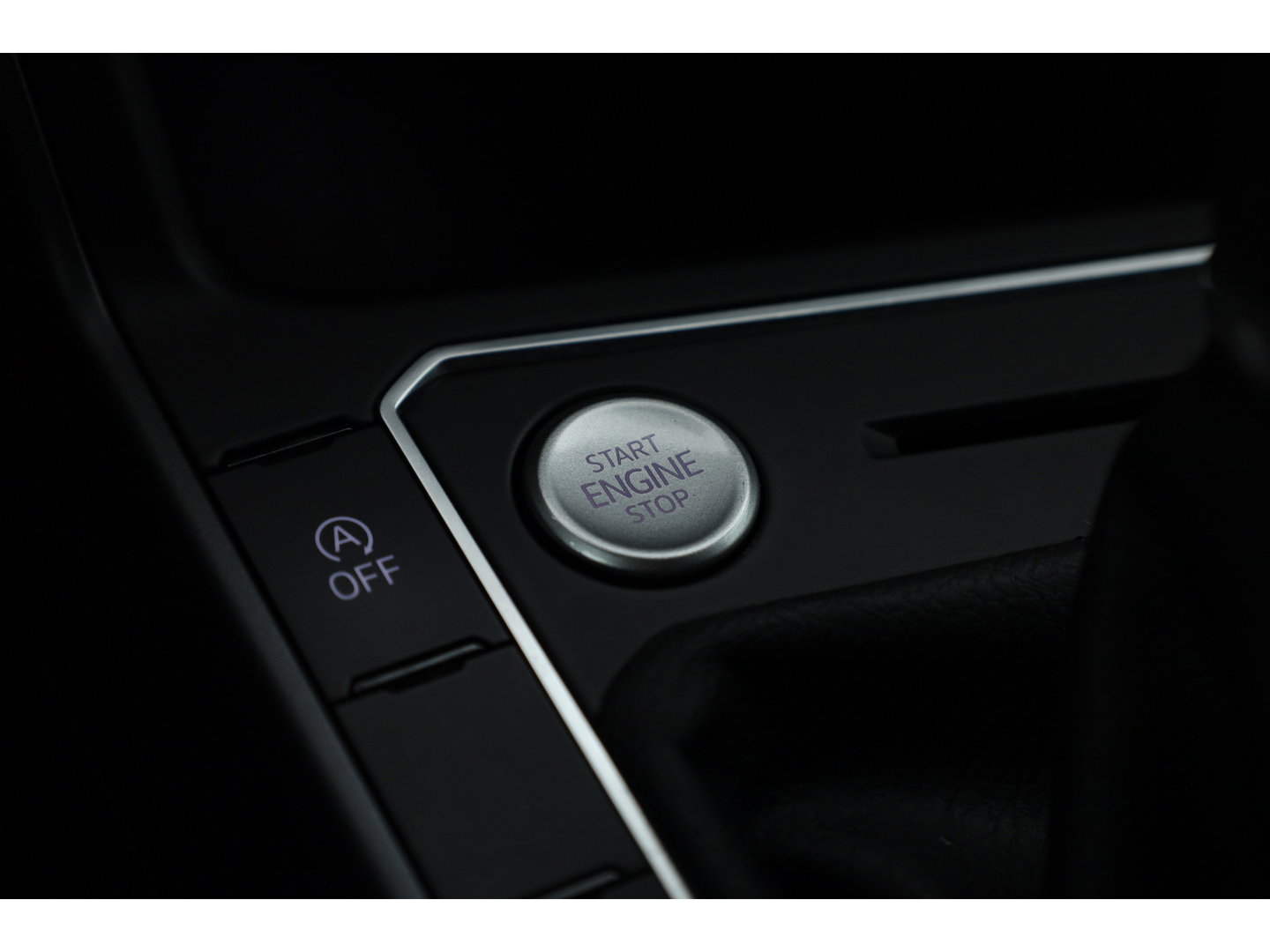 Volkswagen Taigo 1.0 TSI R-Line DSG | IQ. Light | Adapt. Cruise | Camera | Apple CarPlay | Keyless | Stoelverw. | Navi | 17'' |