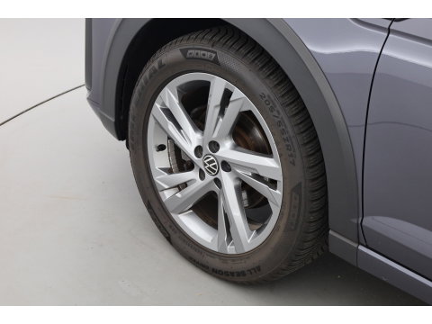 Volkswagen Taigo 1.0 TSI R-Line DSG | IQ. Light | Adapt. Cruise | Camera | Apple CarPlay | Keyless | Stoelverw. | Navi | 17'' |