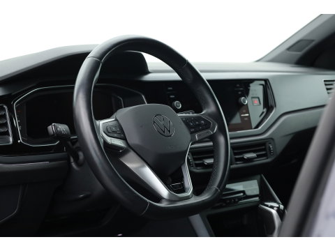 Volkswagen Taigo 1.0 TSI R-Line DSG | IQ. Light | Adapt. Cruise | Camera | Apple CarPlay | Keyless | Stoelverw. | Navi | 17'' |