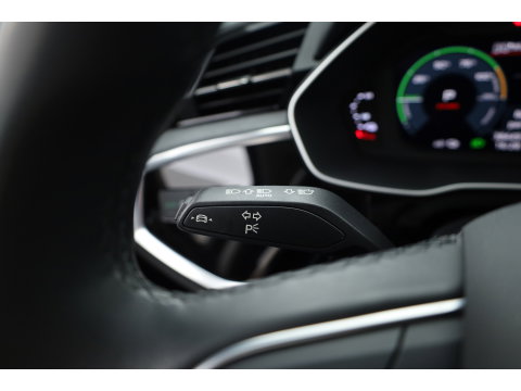 Audi Q3 Sportback 45 TFSI e Advanced Edition | Rijklaar! | Adapt. Cruise | Camera | Keyless | Stoelverw. | Apple CarPlay | 20''