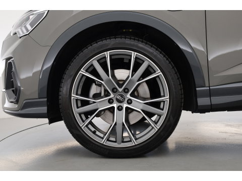 Audi Q3 Sportback 45 TFSI e Advanced Edition | Rijklaar! | Adapt. Cruise | Camera | Keyless | Stoelverw. | Apple CarPlay | 20''