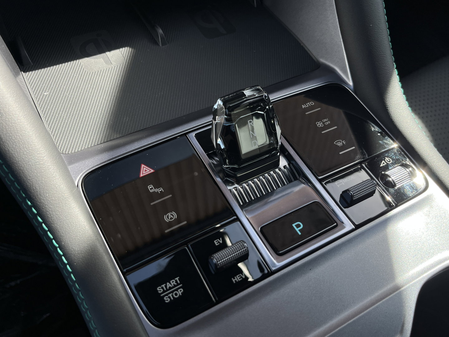 BYD SEAL U 1.5 DM-i FWD Boost | Head-up Display| Apple Carplay | Keyless Go/Entry | Stoelventilatie | 360 Camera | Panorama dak | Rijmodus Regeling |