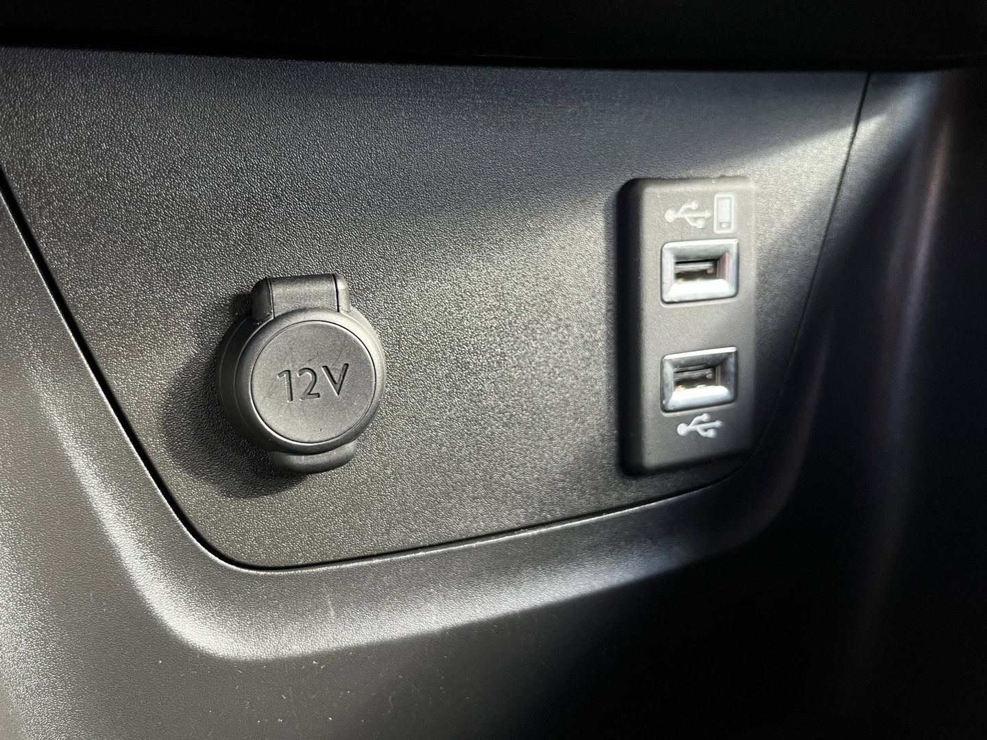 Opel Crossland X 1.2 Turbo 120 Jaar Edition | Apple Carplay | Keyless Go/Entry | DAB+ | Airconditioning | Navigatie |