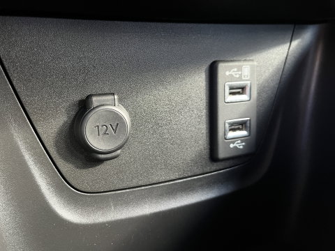 Opel Crossland X 1.2 Turbo 120 Jaar Edition | Apple Carplay | Keyless Go/Entry | DAB+ | Airconditioning | Navigatie |