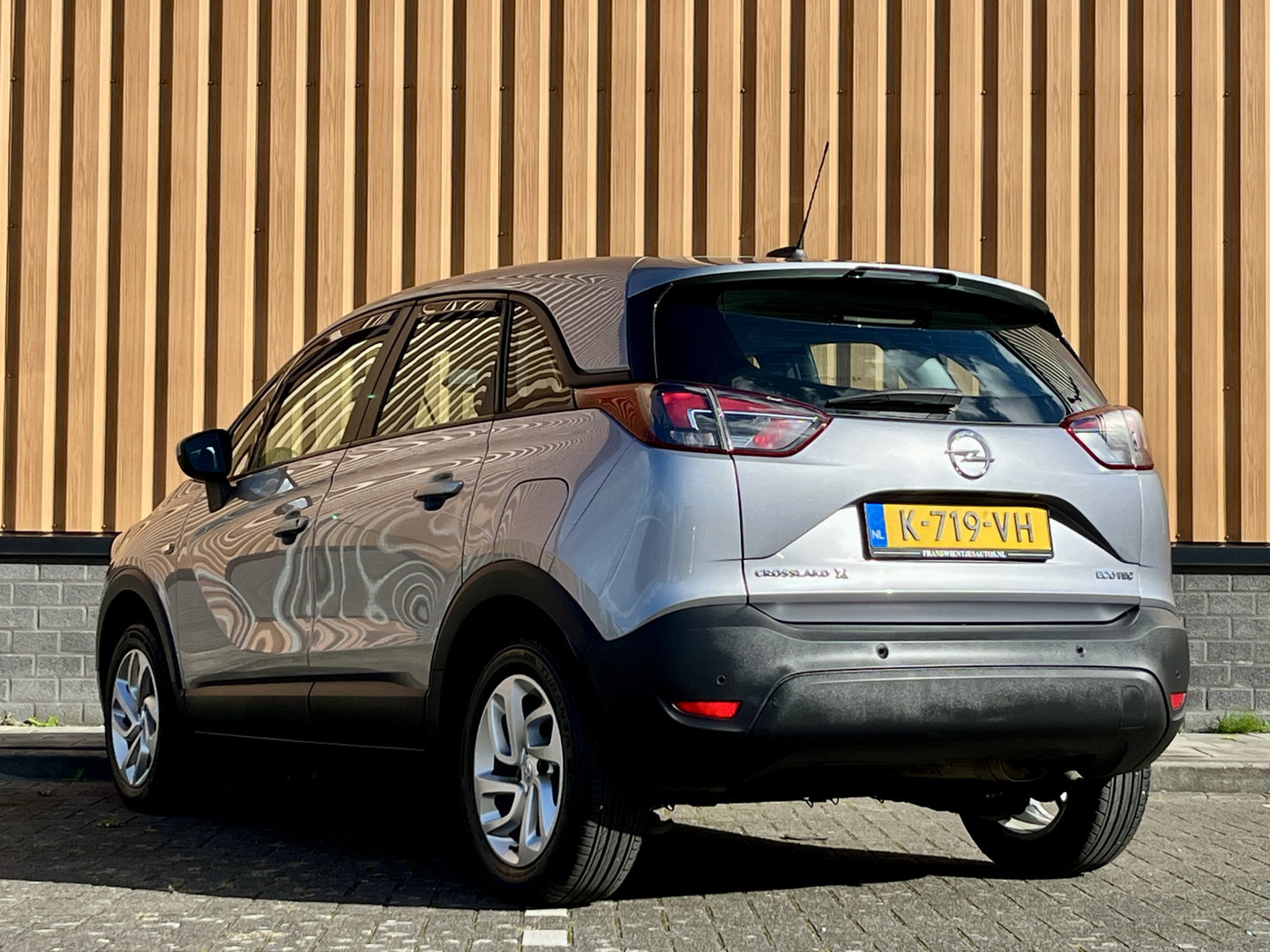 Opel Crossland X 1.2 Turbo 120 Jaar Edition | Apple Carplay | Keyless Go/Entry | DAB+ | Airconditioning | Navigatie |