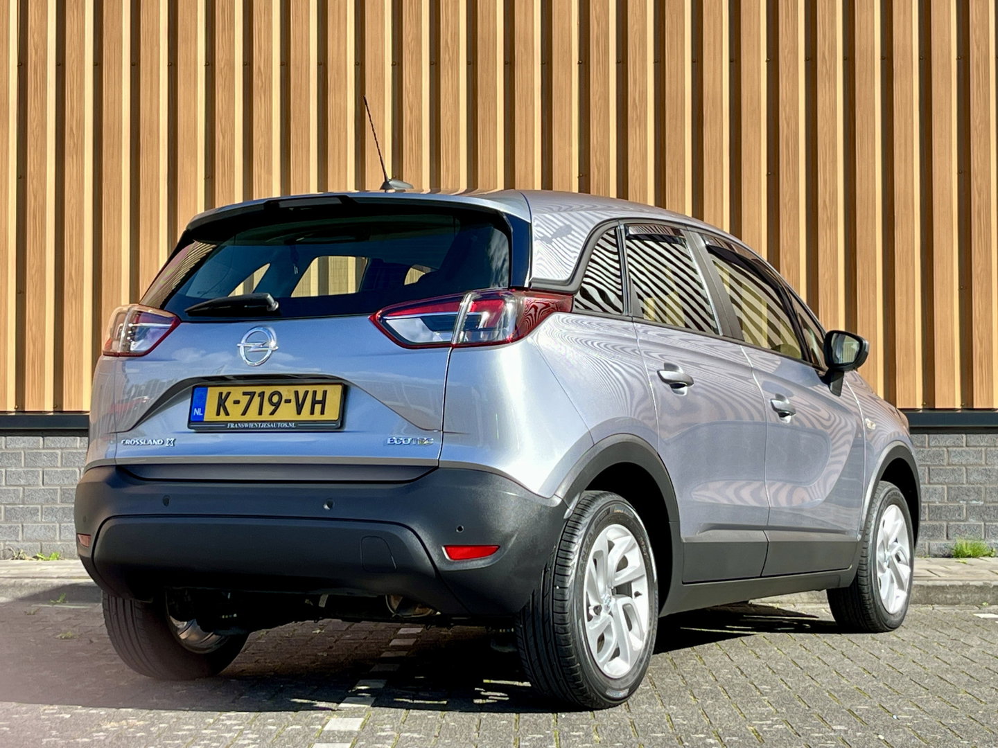 Opel Crossland X 1.2 Turbo 120 Jaar Edition | Apple Carplay | Keyless Go/Entry | DAB+ | Airconditioning | Navigatie |