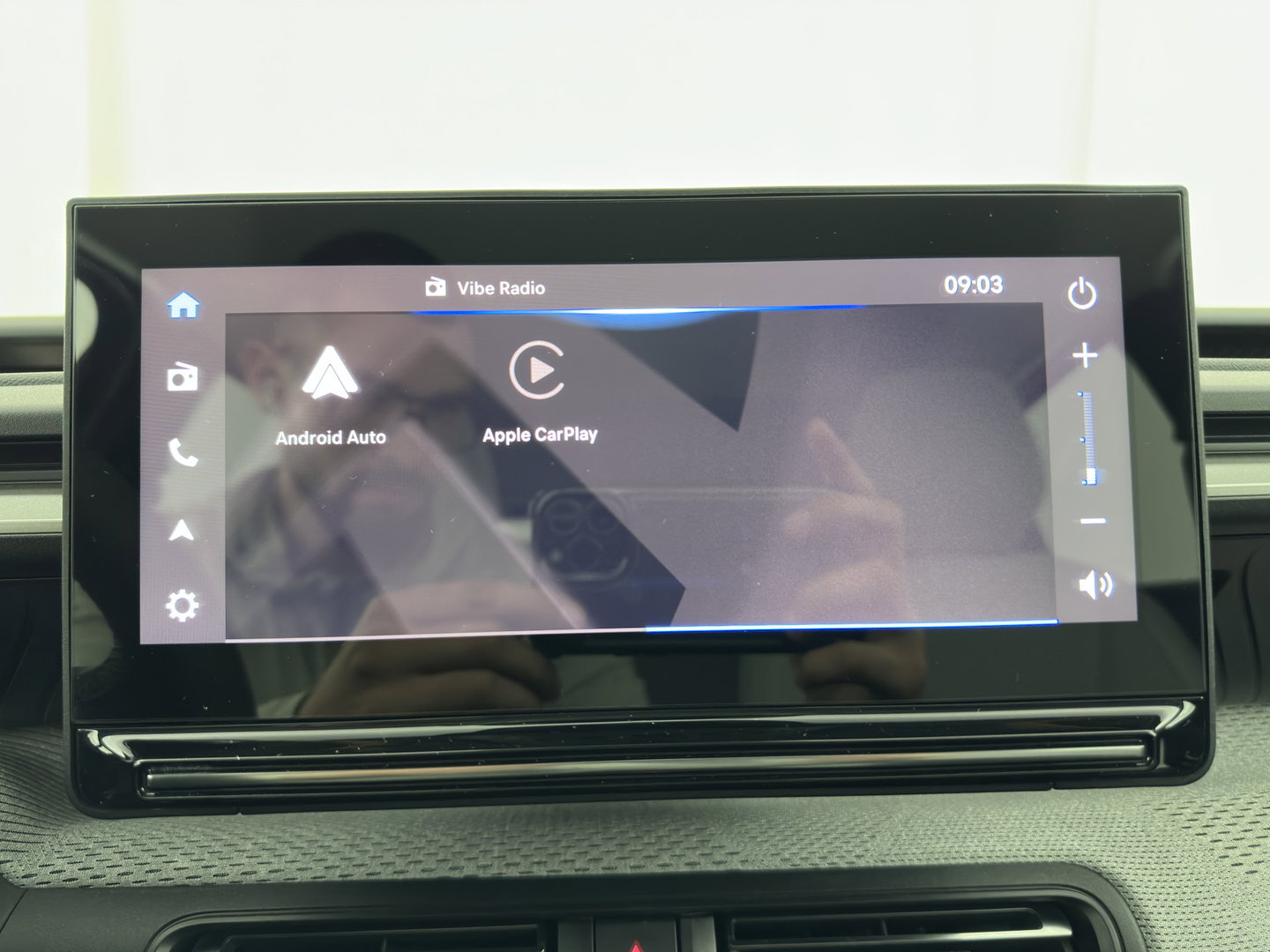 Citroën ë-C3 Max 113pk 44 kWh [3-Fase-11kW ] {SoH-90%} (INCL.BTW) *FULL-LED | NAVI-FULLMAP | CAMERA | COMFORT-SEATS | PRIVACY-GLASS | CARPLAY | DAB | ECC | PDC | CRUISE | 17''ALU*