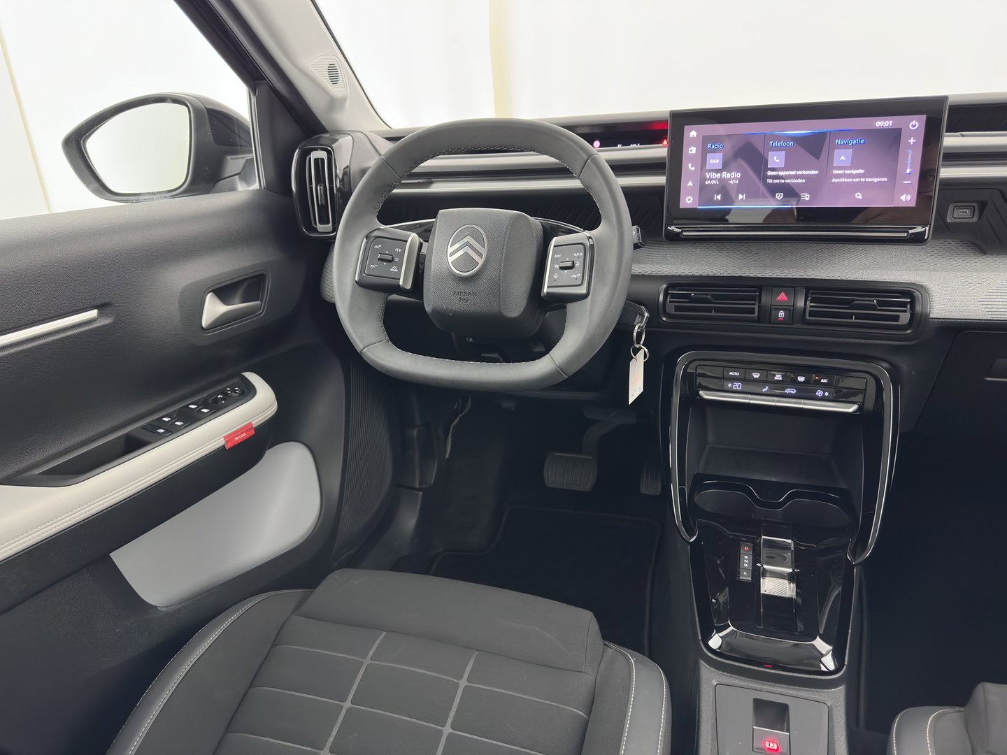 Citroën ë-C3 Max 113pk 44 kWh [3-Fase-11kW ] {SoH-90%} (INCL.BTW) *FULL-LED | NAVI-FULLMAP | CAMERA | COMFORT-SEATS | PRIVACY-GLASS | CARPLAY | DAB | ECC | PDC | CRUISE | 17''ALU*