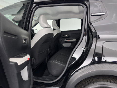 Citroën ë-C3 Max 113pk 44 kWh [3-Fase-11kW ] {SoH-90%} (INCL.BTW) *FULL-LED | NAVI-FULLMAP | CAMERA | COMFORT-SEATS | PRIVACY-GLASS | CARPLAY | DAB | ECC | PDC | CRUISE | 17''ALU*