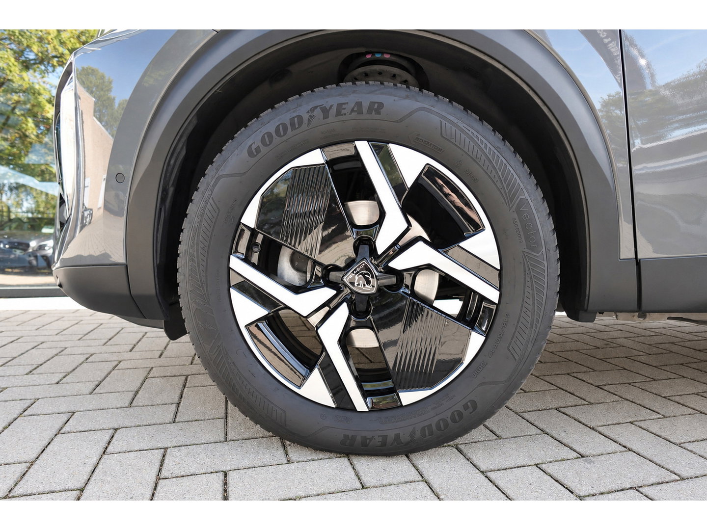 Peugeot 2008 1.2 Hybrid 136 GT PANO KEYLESS 360
