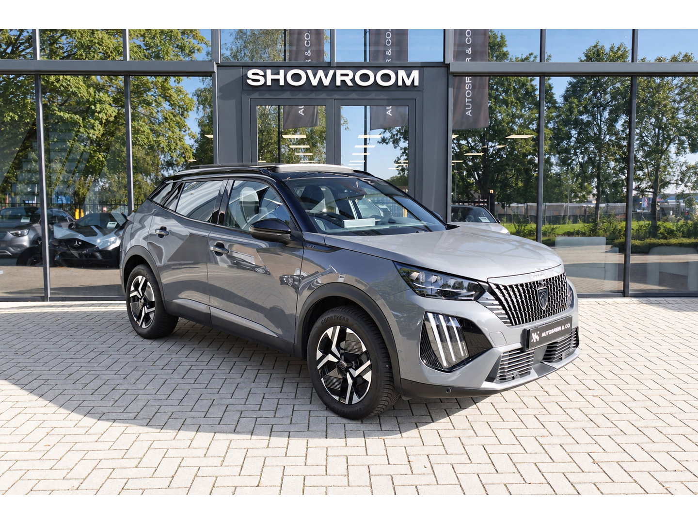 Peugeot 2008 1.2 Hybrid 136 GT PANO KEYLESS 360