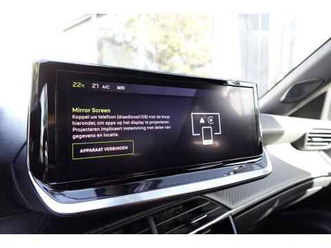 Peugeot 2008 1.2 Hybrid 136 GT PANO KEYLESS 360