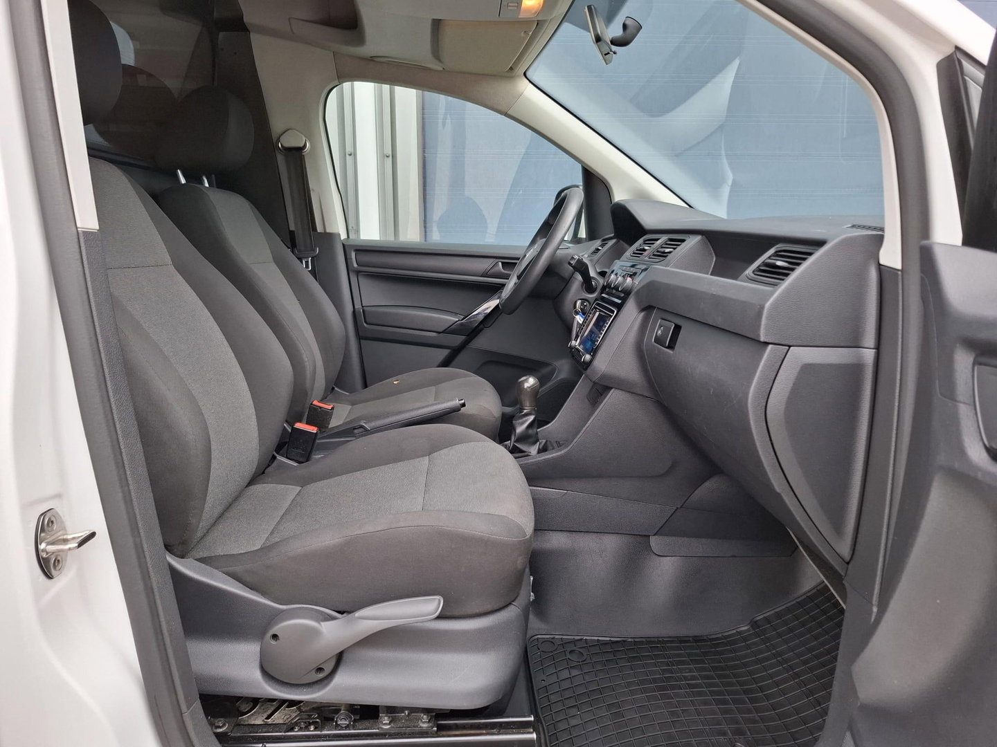 Volkswagen Caddy 2.0 TDI L1H1 BMT Trendline MARGE !! / AIRCO / CRUISE CONTROLE / TREKHAAK / IMPERIAL