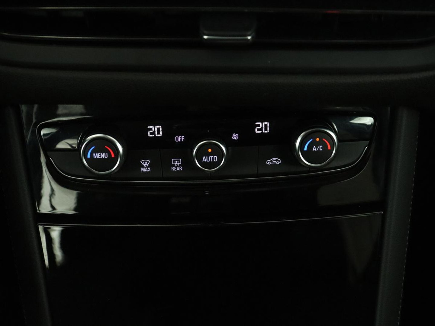 Opel Grandland X 1.6 Turbo Plug-In Hybrid Business Elegance