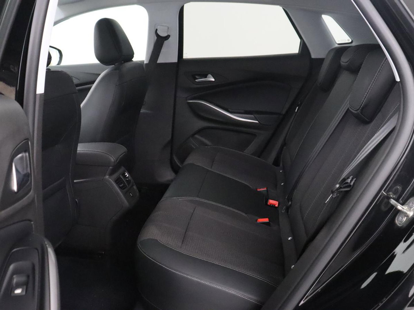 Opel Grandland X 1.6 Turbo Plug-In Hybrid Business Elegance