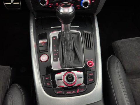 Audi SQ5 3.0 TDI quattro Pro Line Aut. *PANO | LEATHER-ALCANTARA | XENON | BANG&OLUFSEN | HEATED-SPORTSEATS | KEYLESS | CAMERA | NAVI-FULLMAP | PRIVACY-GLASS | SHIFTPADDLES | TOWBAR | 21''ALU*