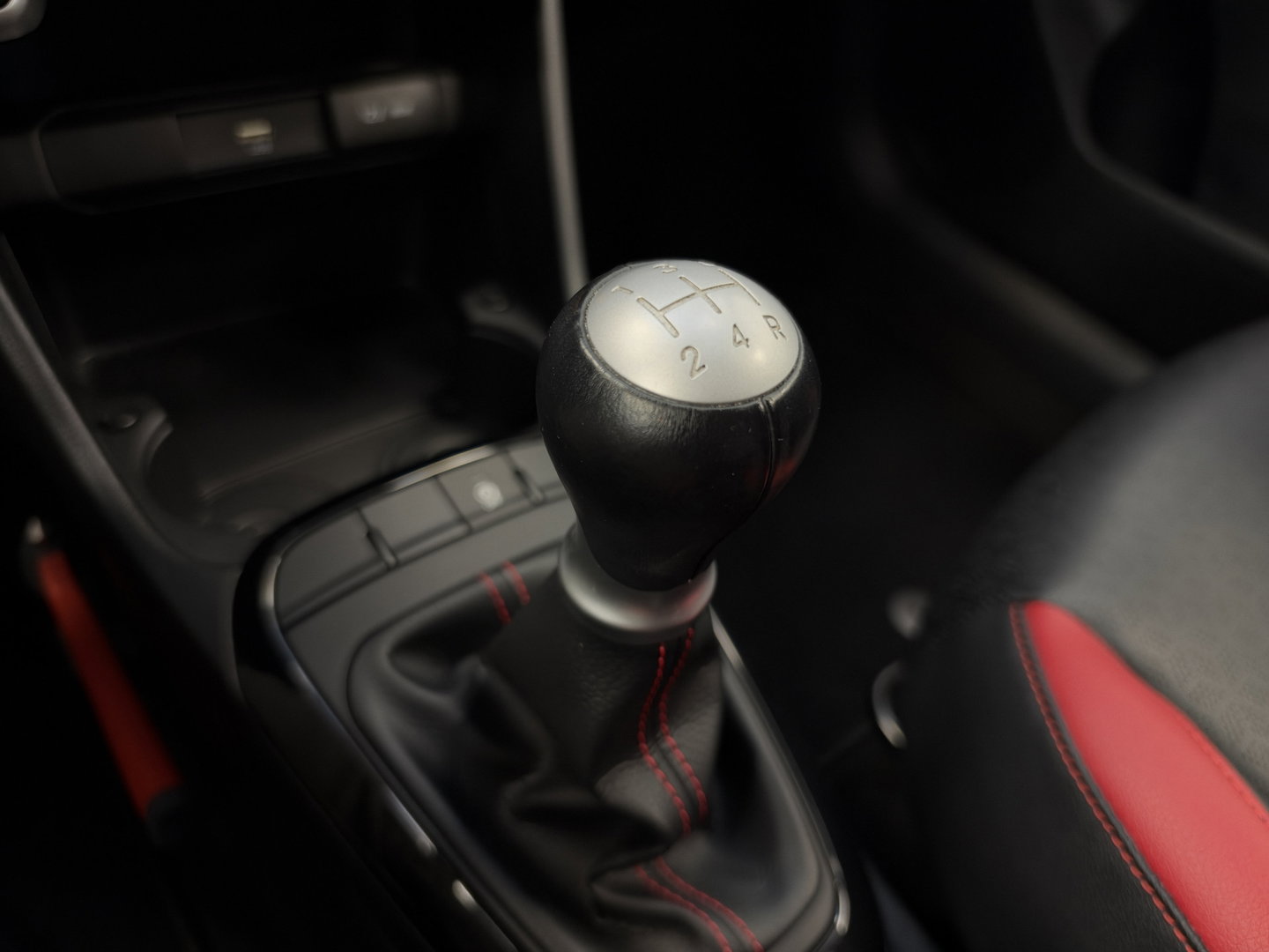 Kia Picanto 1.0 DPi GT-Line Navigatie CruiseControl Leder